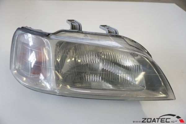 Faro destra occasione 98-01 (2032)