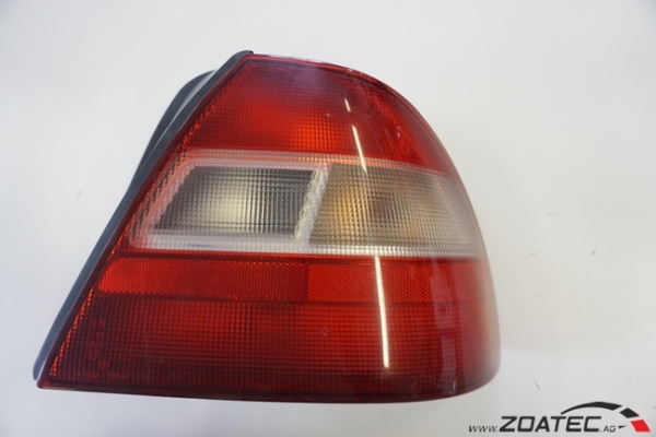 Luce posteriore Berlina destra occasione 98-01 (2182)
