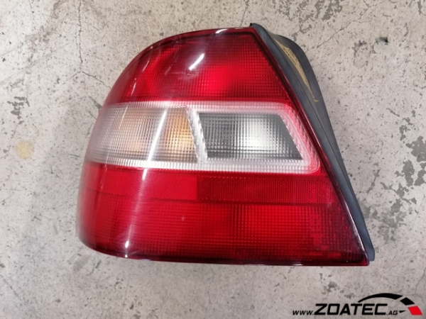 Luce posteriore Berlina sinistro occasione 98-01 (2400)