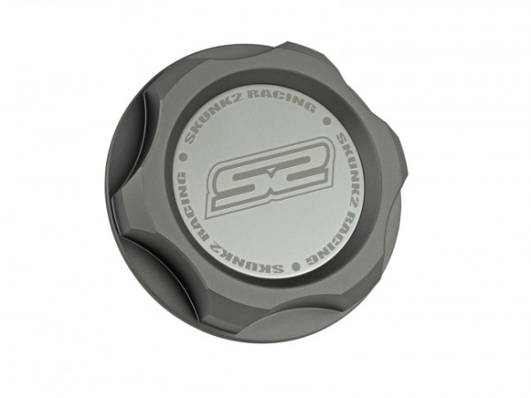 Skunk2 tappo olio grigio